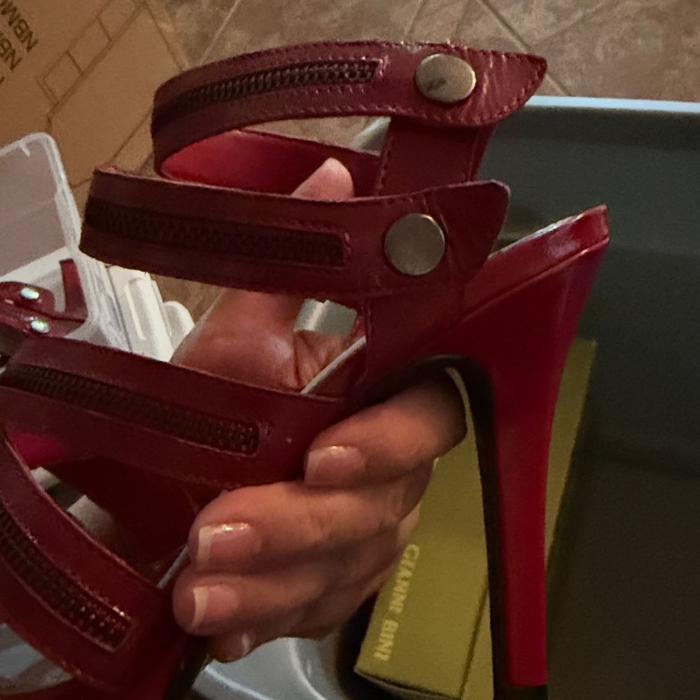 Gianni Bini Red Zipper-Trim Strappy High Heel Sandals - Picture 4 of 8